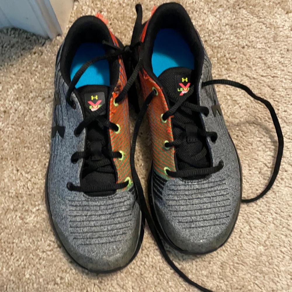 Under Armour size 3 boys tennis shoes